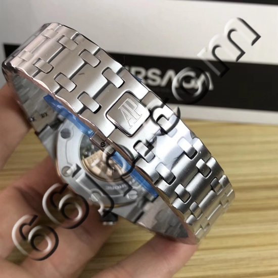 オーデマピゲ時計背面デザイン